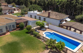 Amazing Home In Chiclana De La Fronter